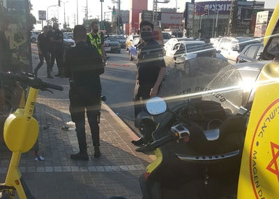 הדקירה בפתח תקווה: חשד למניע לאומני