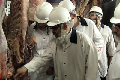 האדמו"ר מסאטמר ביקר בבית השחיטה של הקהילה