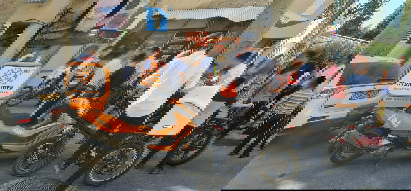 רכב פגע בילדה בת 5  בבני ברק; הובהלה לבית החולים