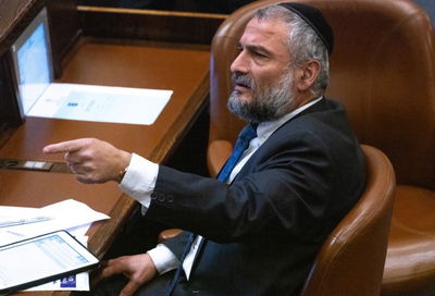 גזענות בכנסת? אבוטבול: "איפה היית כשדיברו על מריצה"