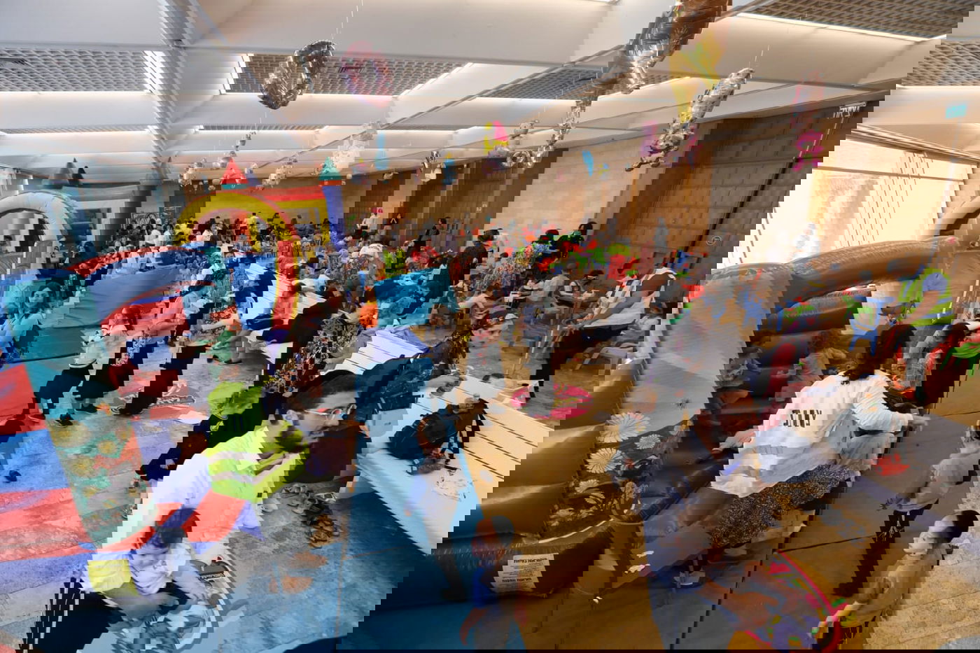 יעקב נחומי ביקר ב"עולים לירושלים" וחזר עם גלרית "בין הזמנים" מרהיבה