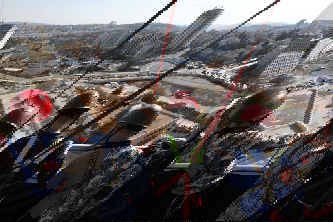 יעקב נחומי ביקר ב"עולים לירושלים" וחזר עם גלרית "בין הזמנים" מרהיבה