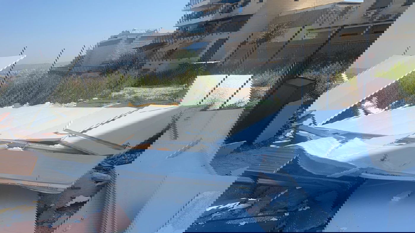 בית שמש: העירייה הרסה בית כנסת עם ספר התורה בפנים