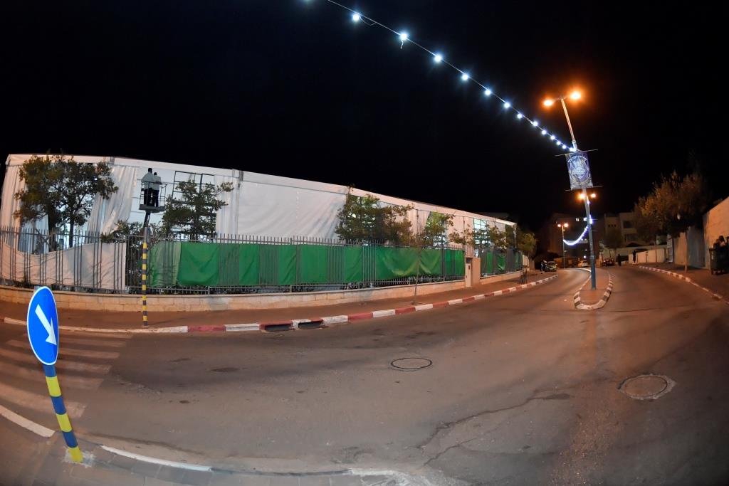 ההכנות בויז'ניץ לקראת השבת ההיסטורית באלעד