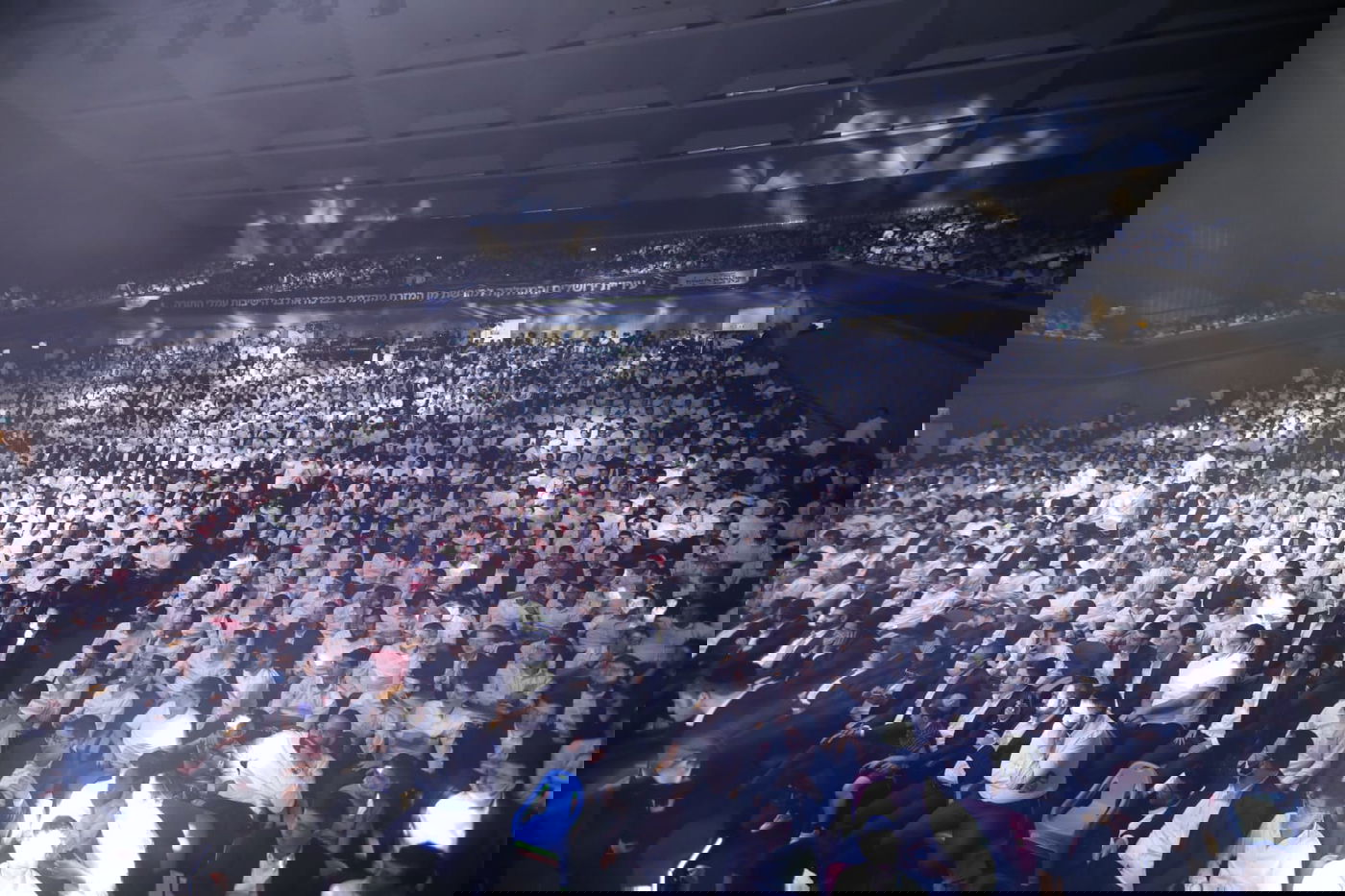 3,500 בני ישיבות בשירת "עוצו עצה"; צפו