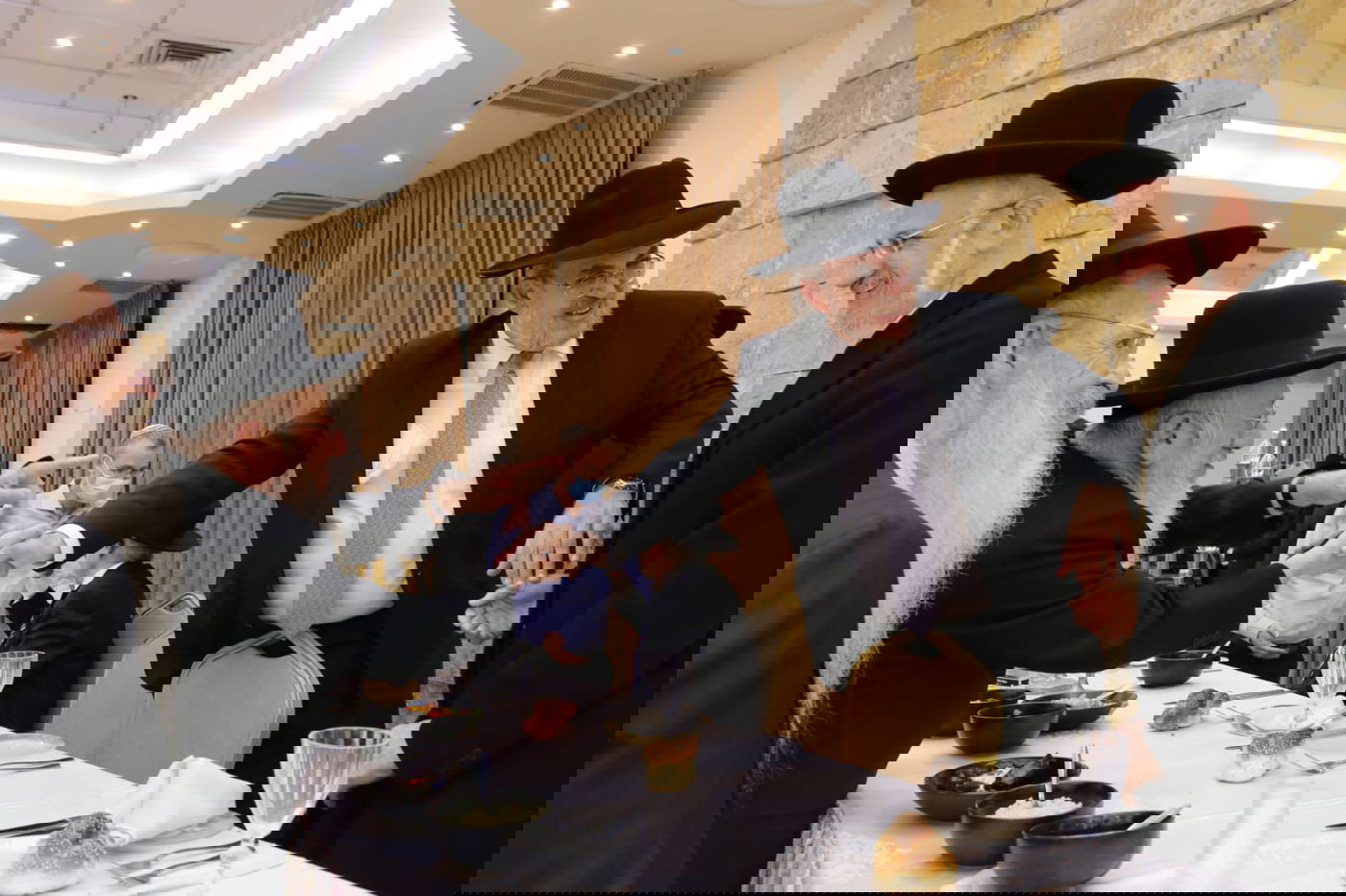 כל המי-ומי בחתונת בתו של ח"כ יעקב אשר