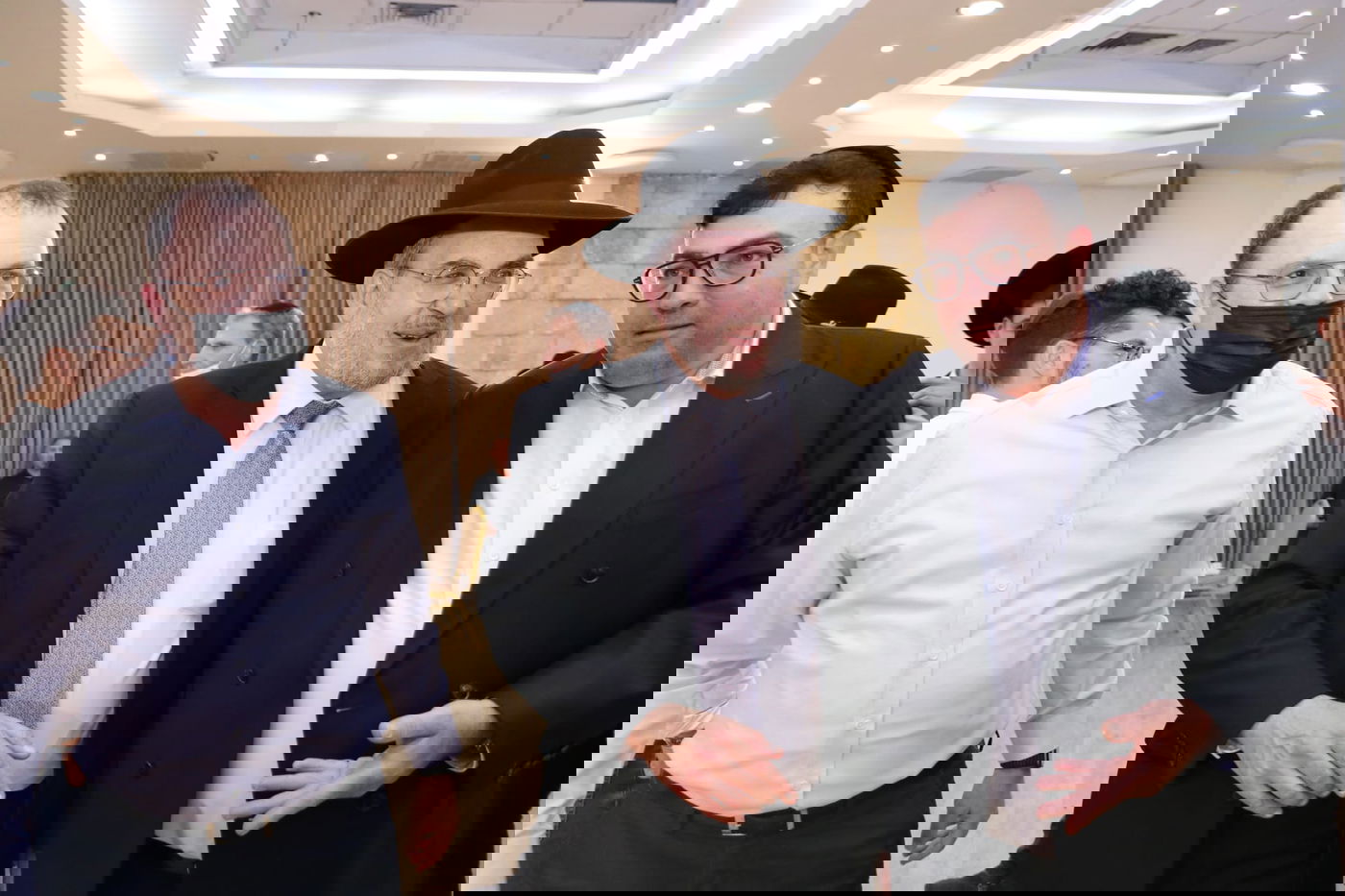 כל המי-ומי בחתונת בתו של ח"כ יעקב אשר