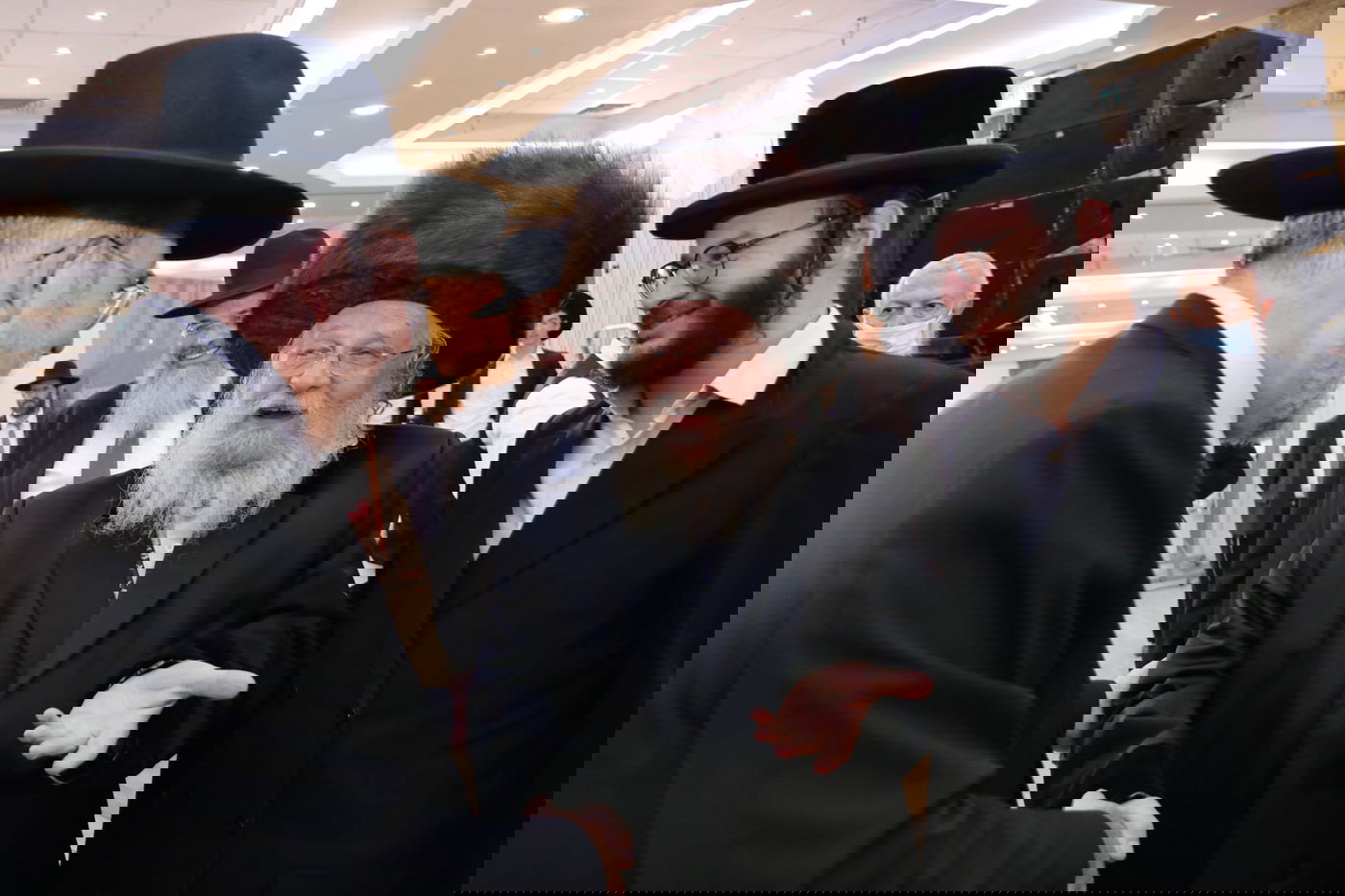 כל המי-ומי בחתונת בתו של ח"כ יעקב אשר