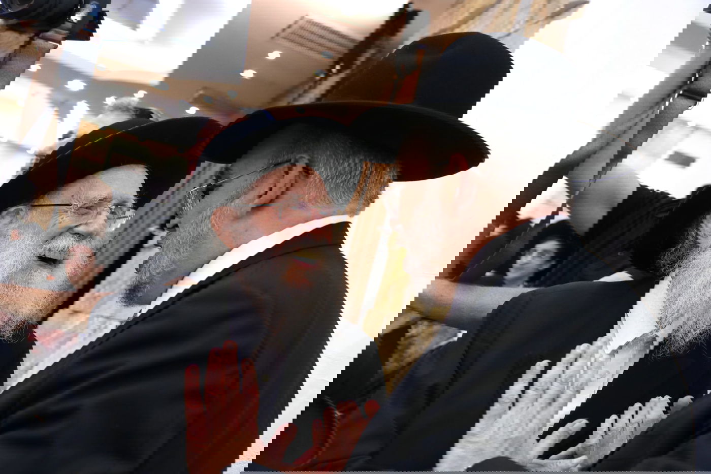 כל המי-ומי בחתונת בתו של ח"כ יעקב אשר