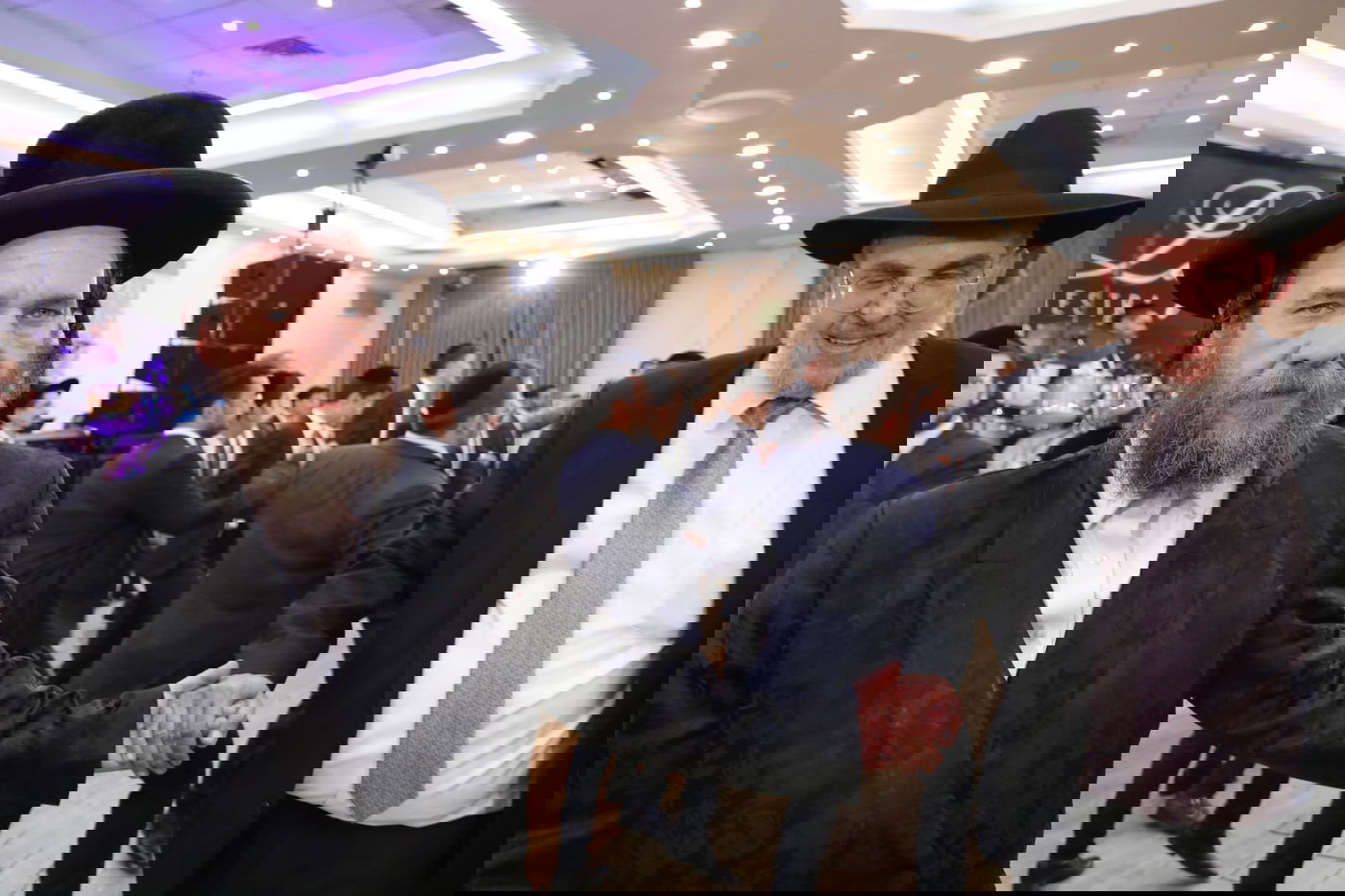 כל המי-ומי בחתונת בתו של ח"כ יעקב אשר