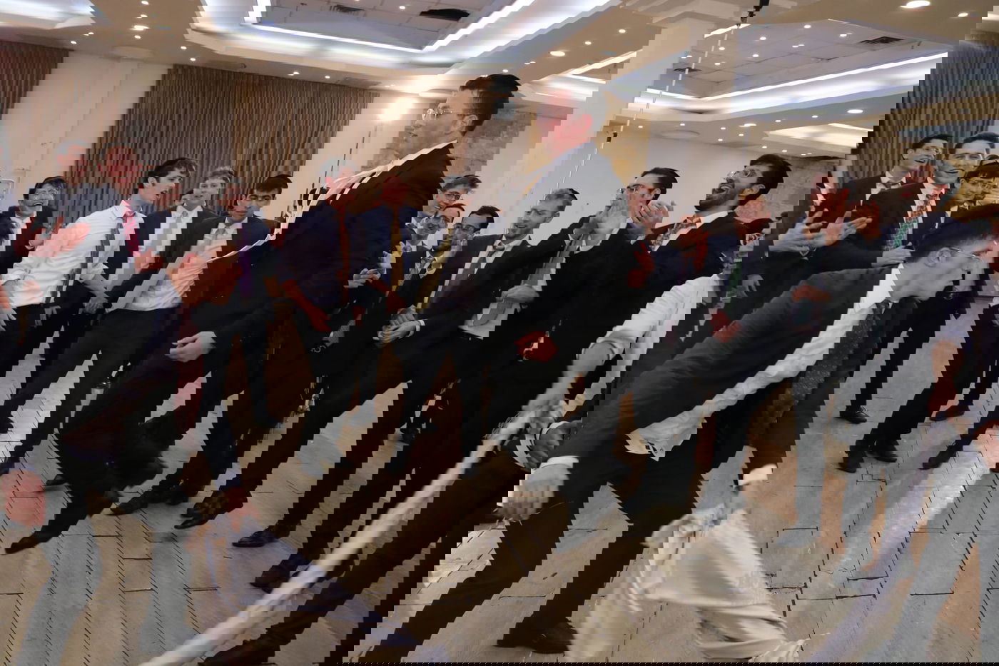 כל המי-ומי בחתונת בתו של ח"כ יעקב אשר