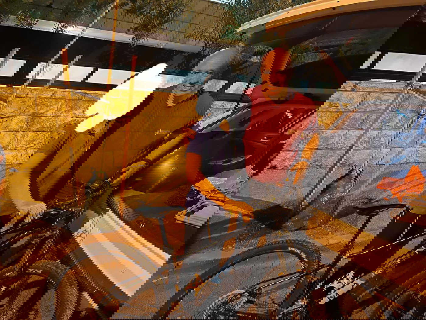 המוכתר של עיסאוויה השיב לאחים החרדיים את האופניים