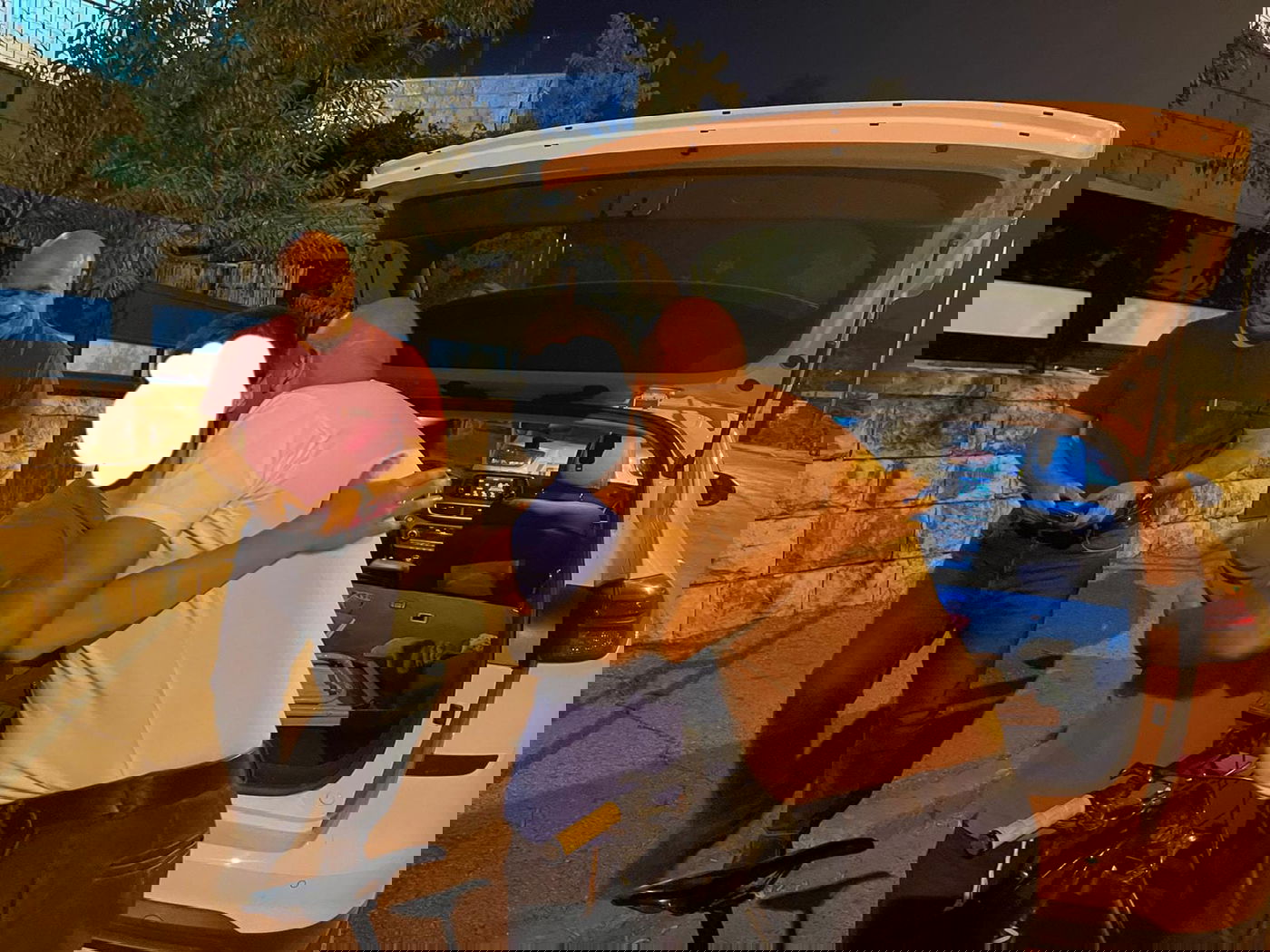 המוכתר של עיסאוויה השיב לאחים החרדיים את האופניים