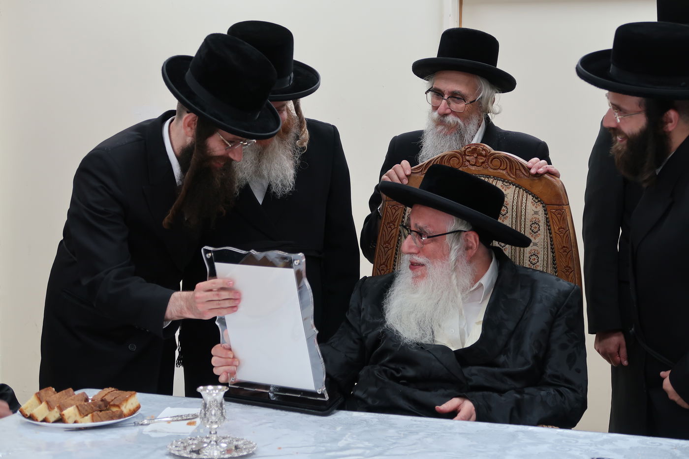 בצאנז הניחו אבן פינה למרכז חדש בבית שמש