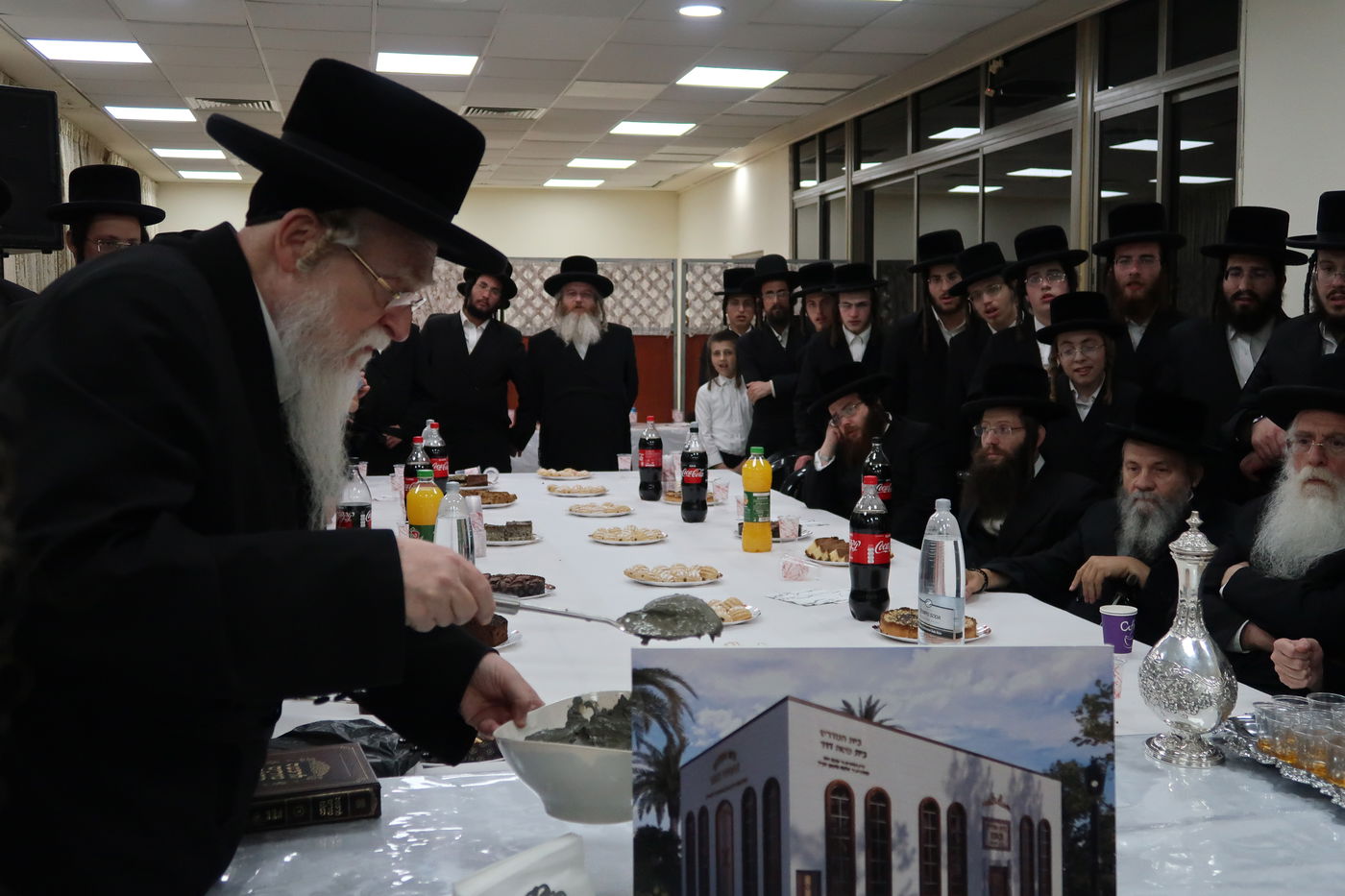 בצאנז הניחו אבן פינה למרכז חדש בבית שמש