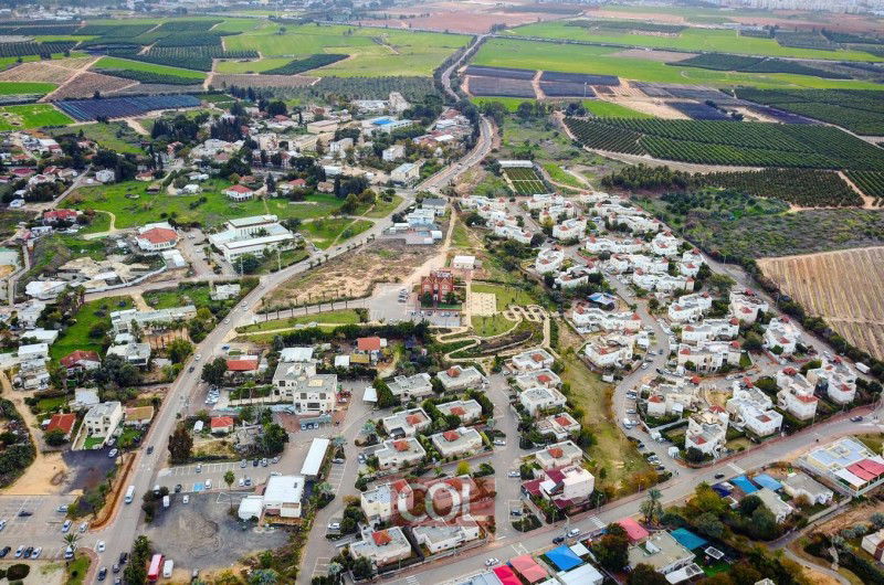 כפר חב"ד ממעוף הציפור