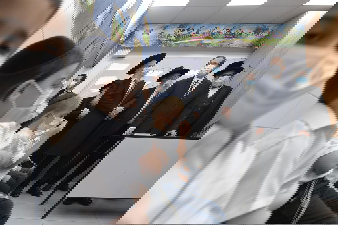 נשיא המדינה התקבל בכבוד בבני ברק • צפו