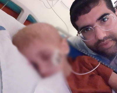 שמואל יפת עם בנו החולה