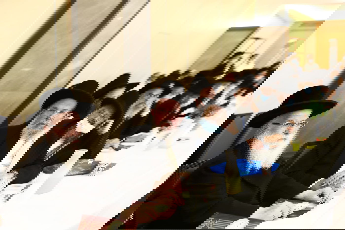 הרבנים מאיימים: לא נכיר בגיורים וכשרות שלא דרך הרה"ר