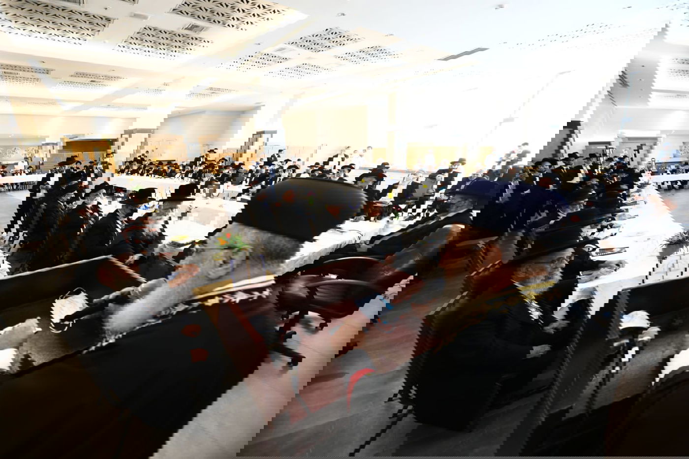 הרבנים מאיימים: לא נכיר בגיורים וכשרות שלא דרך הרה"ר