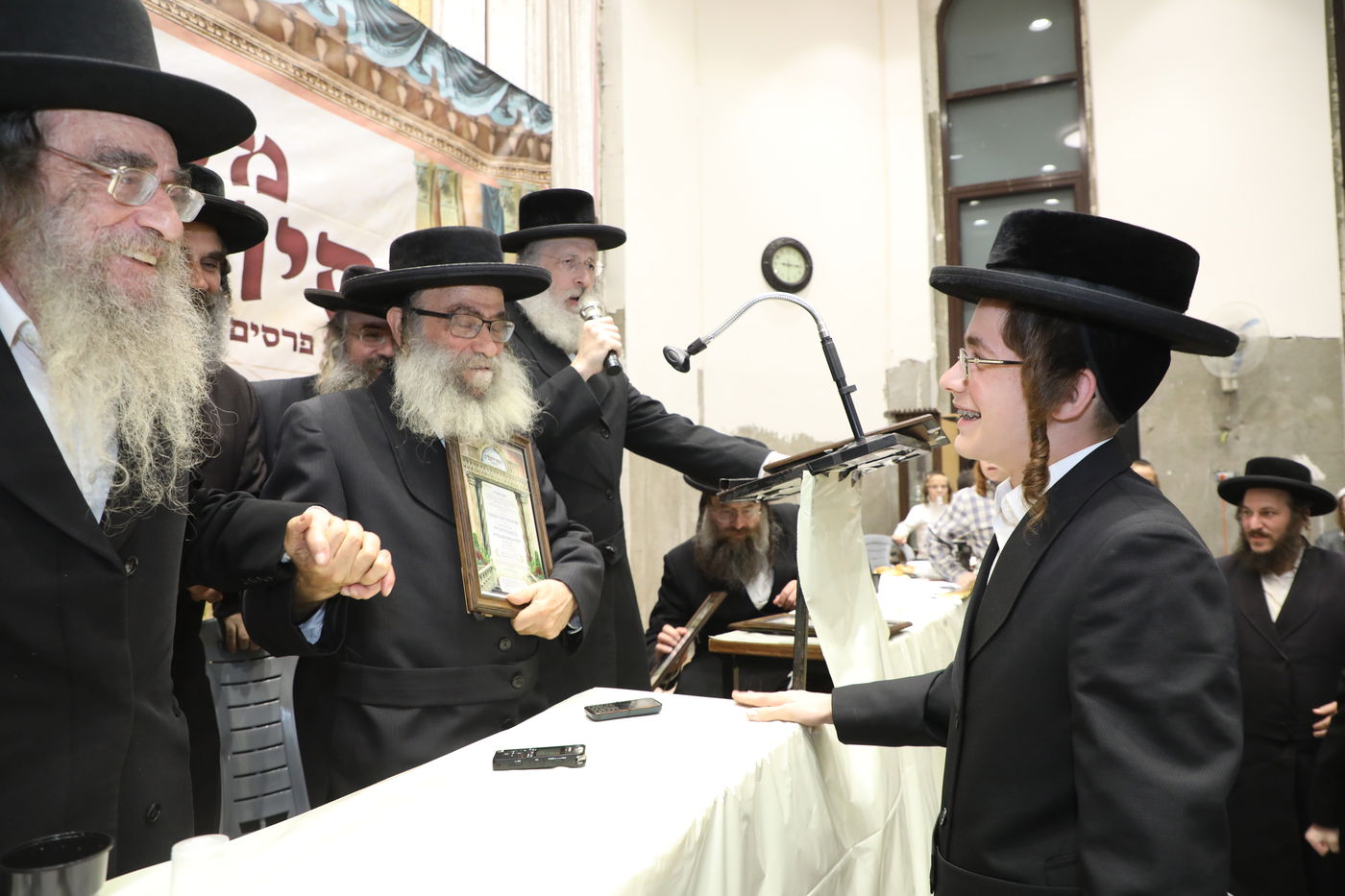 מעמד כבוד התורה: ב'חומת ירושלים' סיימו את מסכת נדרים