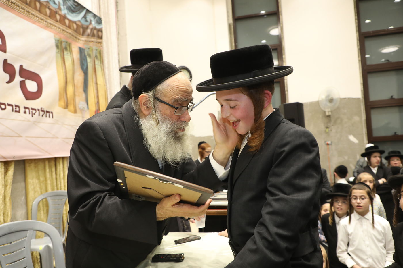 מעמד כבוד התורה: ב'חומת ירושלים' סיימו את מסכת נדרים