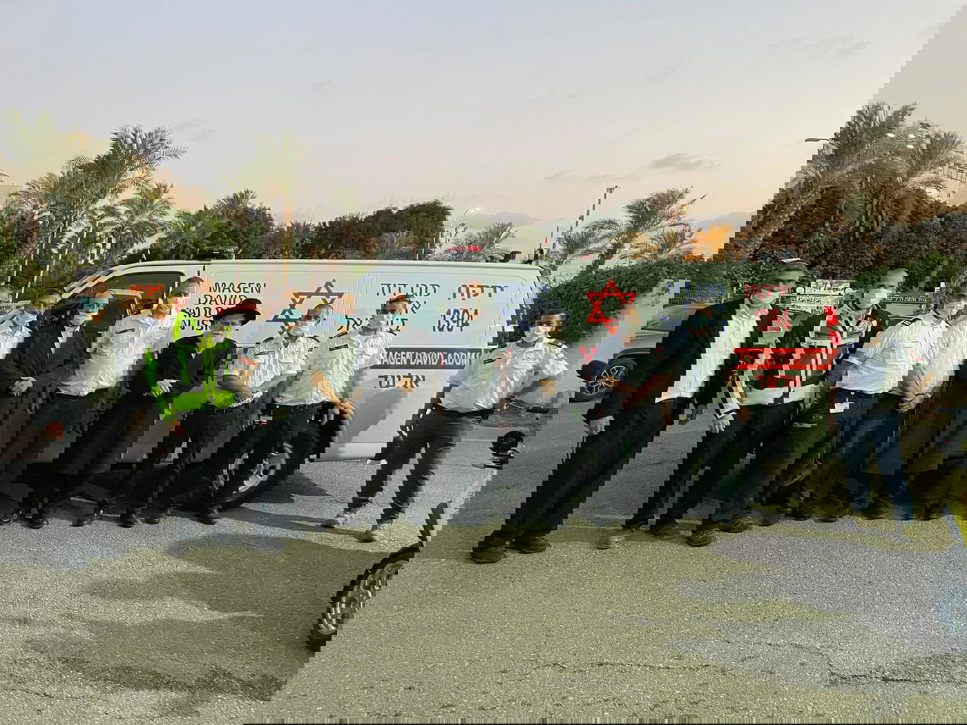 מד"א חנכה אמבולנס ו-3 אופנועים עבור תושבי אלעד