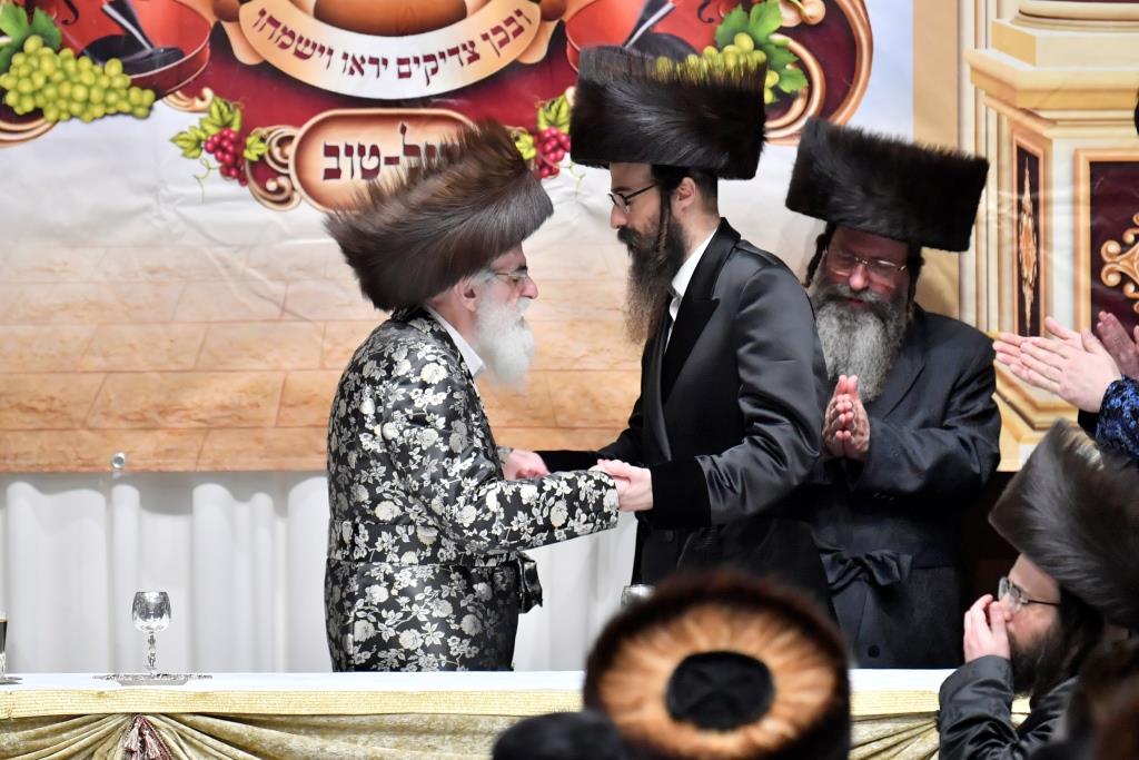 שמחת האירוסין לנכד האדמו"רים מויז'ניץ וסערט ויז'ניץ