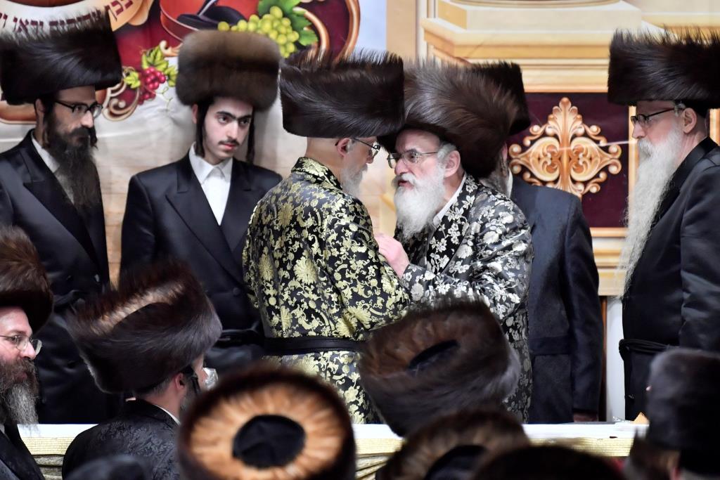 שמחת האירוסין לנכד האדמו"רים מויז'ניץ וסערט ויז'ניץ