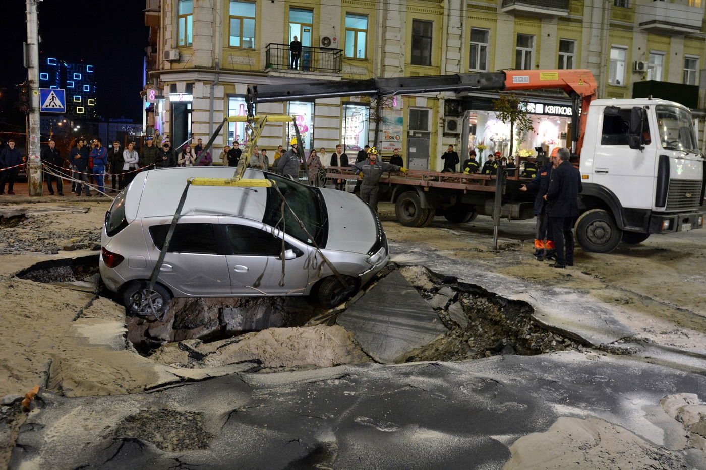 שיטפונות והרס בטורקיה; ישראל הציעה סיוע