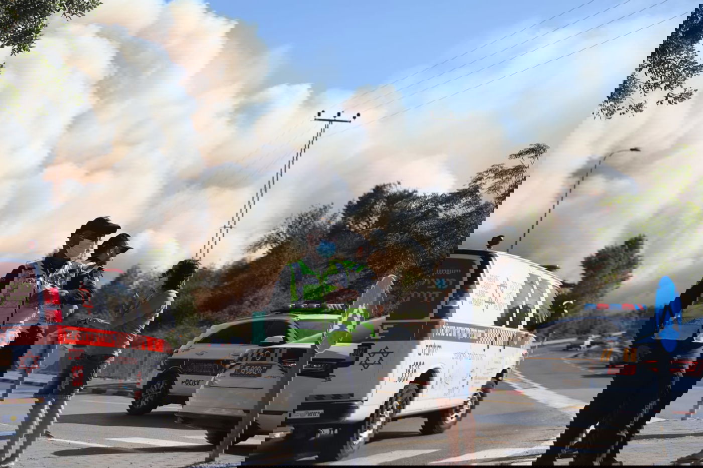 שריפת ענק ליד ירושלים; יישובים שלמים פונו; אין שליטה