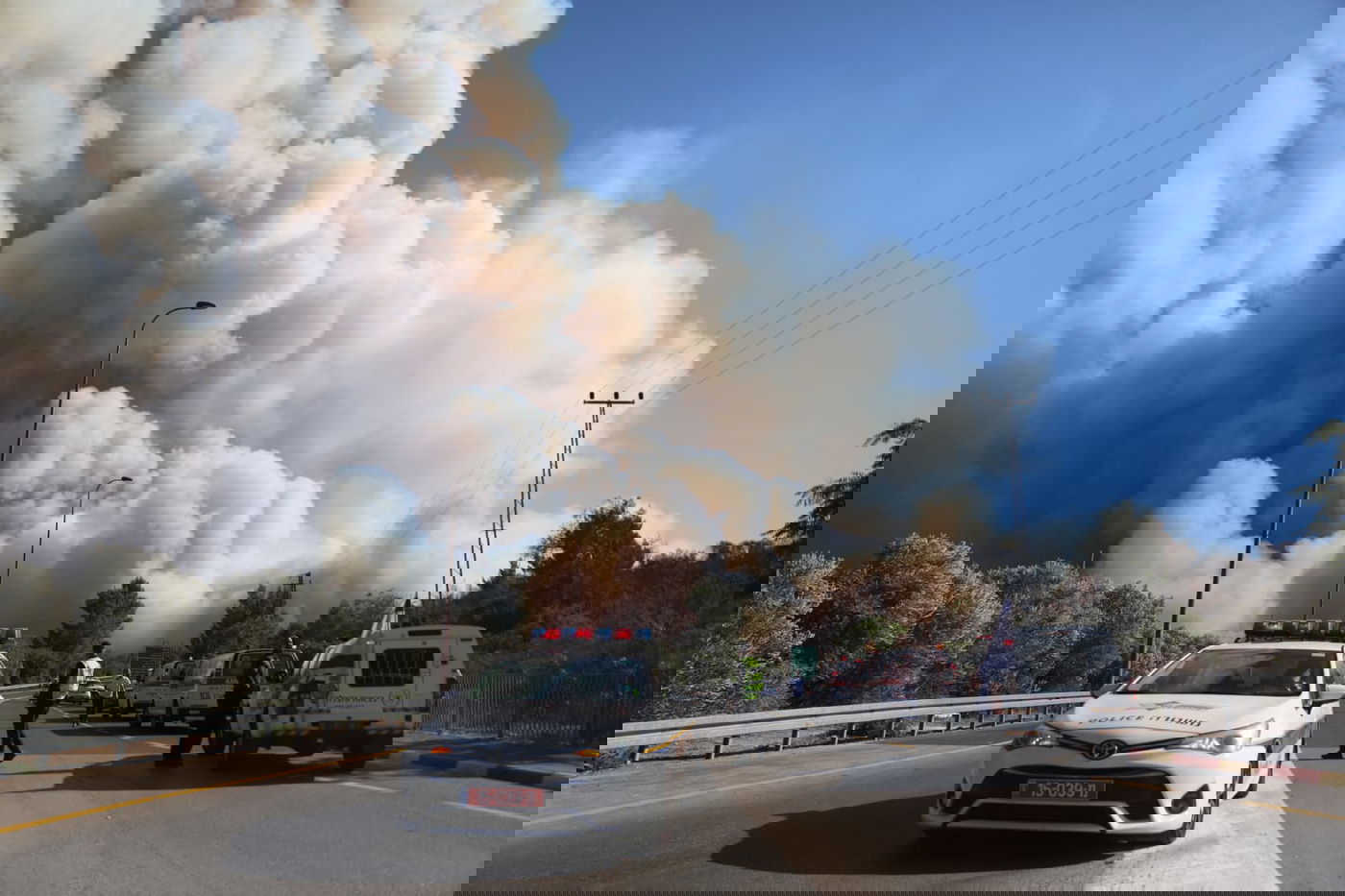 שריפת ענק ליד ירושלים; יישובים שלמים פונו; אין שליטה