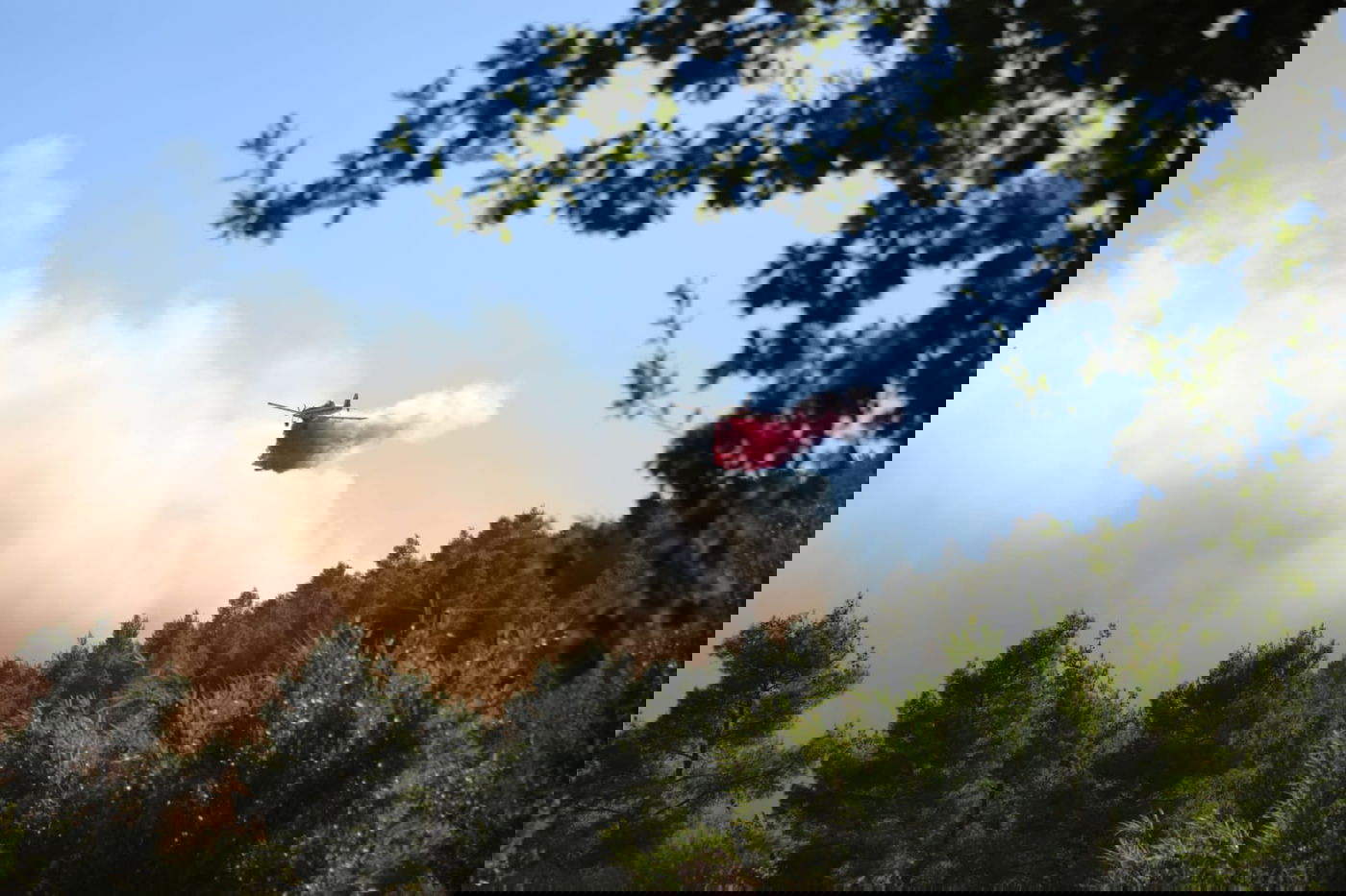 שריפת ענק ליד ירושלים; יישובים שלמים פונו; אין שליטה