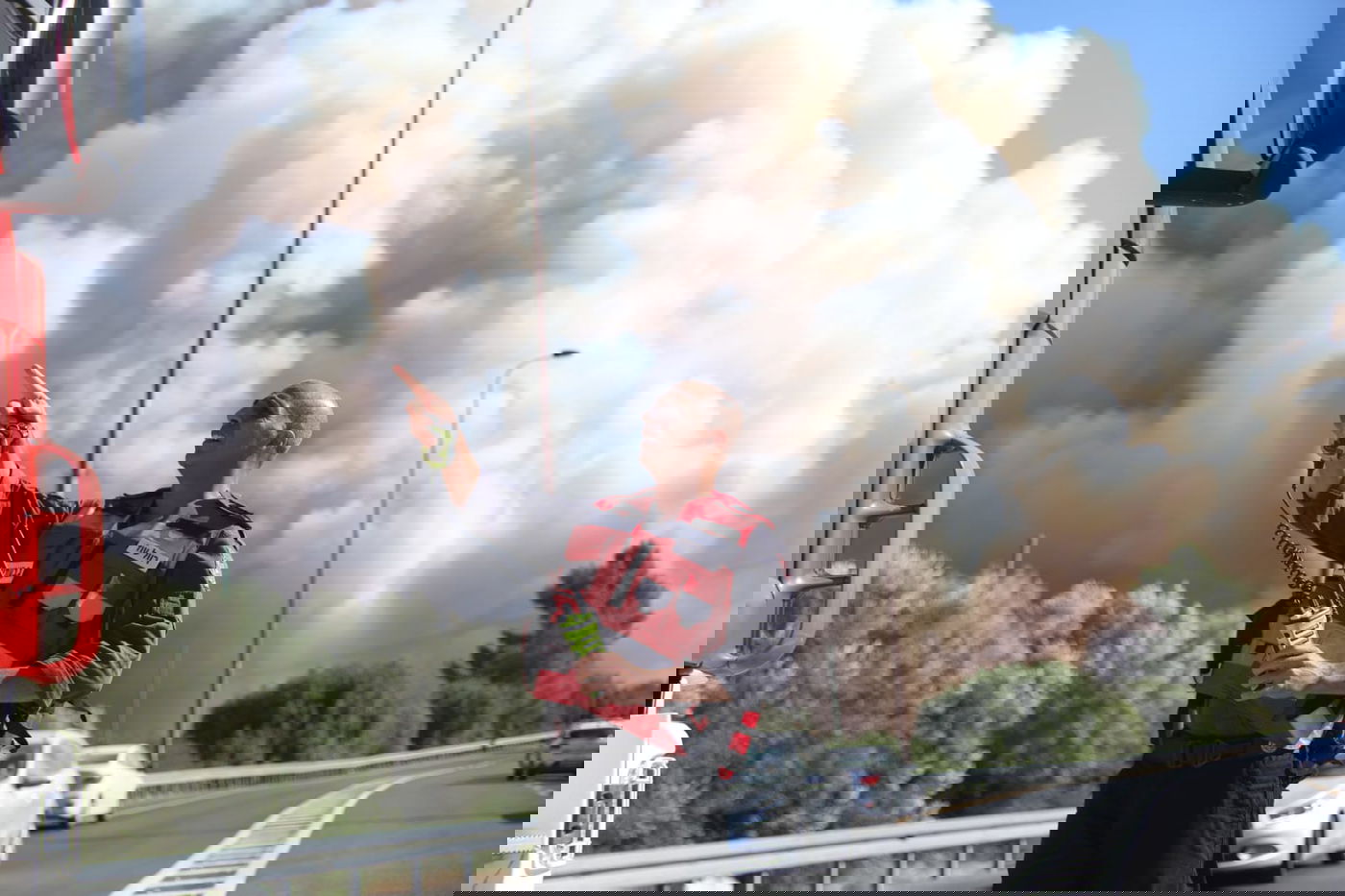 שריפת ענק ליד ירושלים; יישובים שלמים פונו; אין שליטה