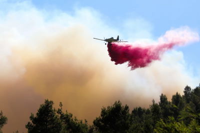 שריפת ענק ליד ירושלים; יישובים שלמים פונו; אין שליטה
