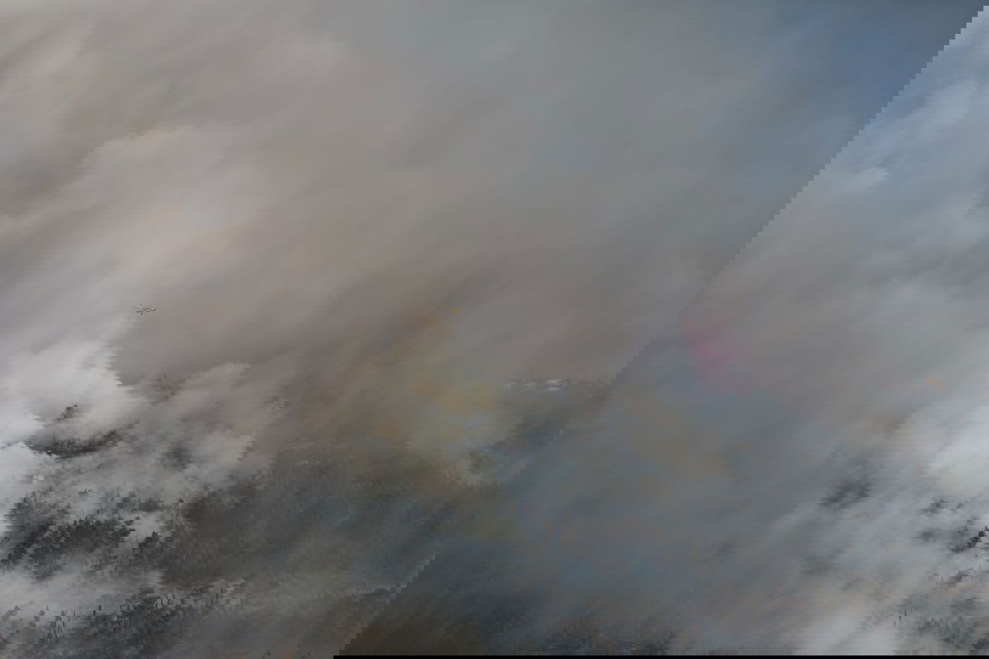 מאות מפונים מבתיהם; הוכרז על  גיוס כללי בכבאות והצלה