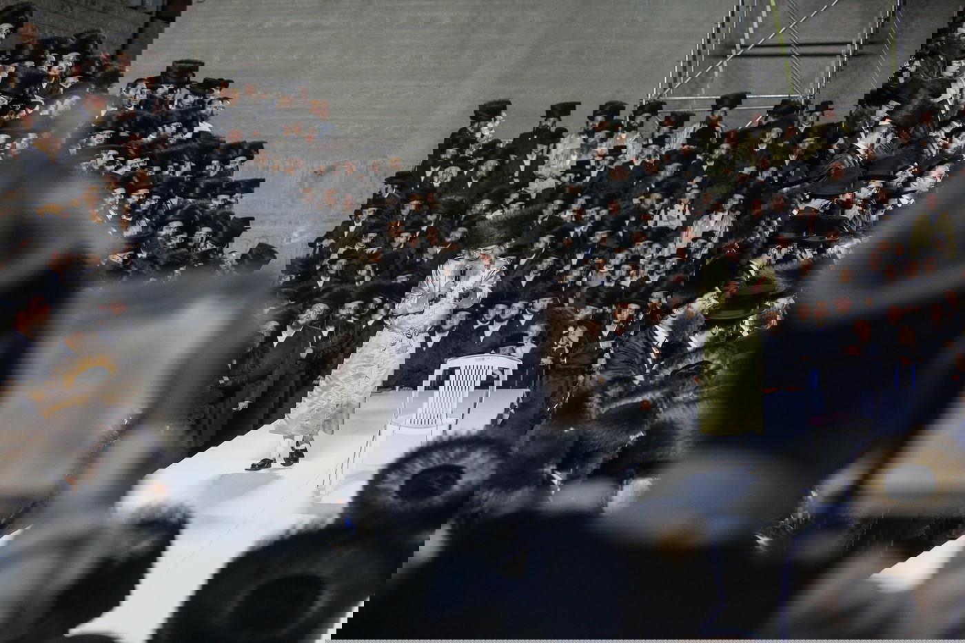 המשפיע הגר"א בידרמן שבת במירון וערך הדלקה