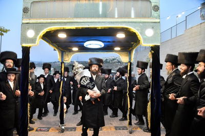 בהכנסת ספר התורה