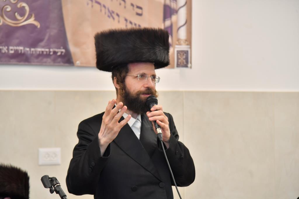 הכנסת ס"ת וסעודה ב'המתמידים' בבית שמש