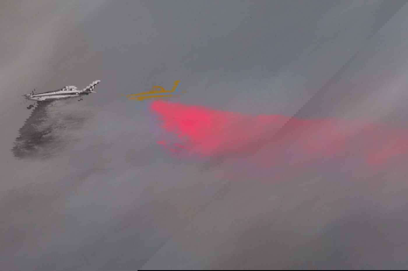 52 שעות של אש ב-52 תמונות של חיים גולדברג