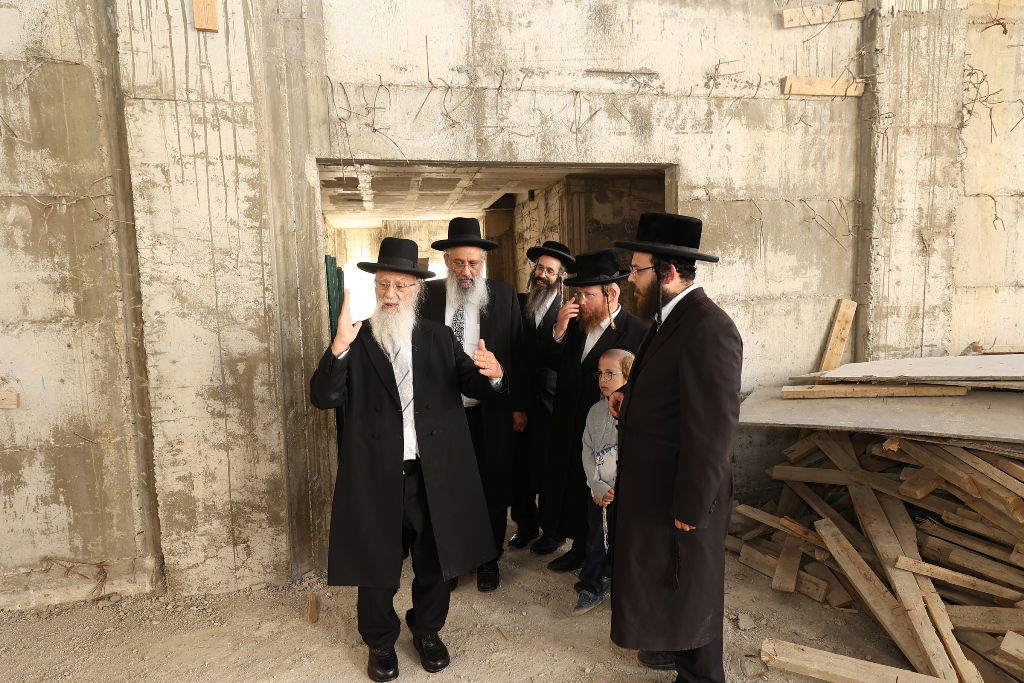 רבני ביתר ערכו סיור במקווה של 'ביאלה ב"ב'