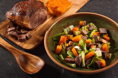 עולם רחב במיוחד של מטעמי בשר משובחים, עם מכנה משותף אחד -