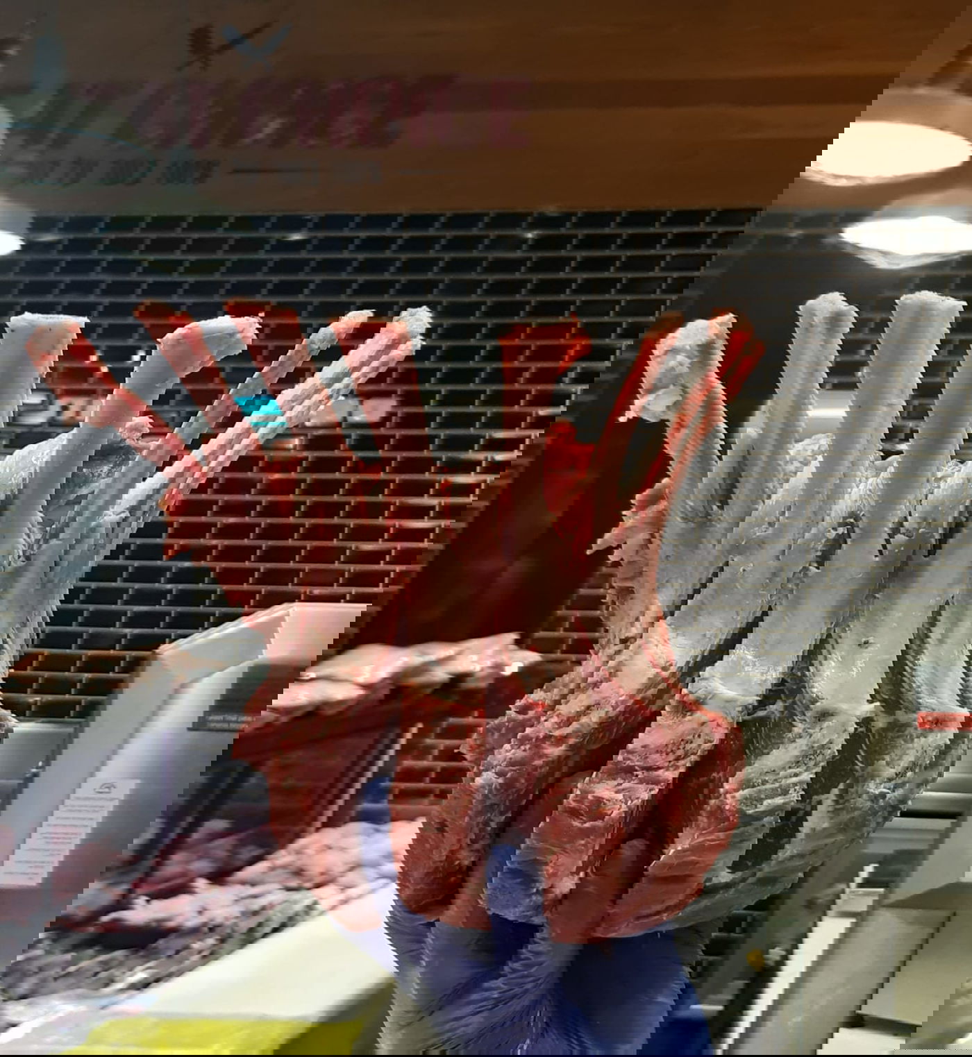 לא לבעלי לב חלש: ערב טעימות יין ומסע בשרים