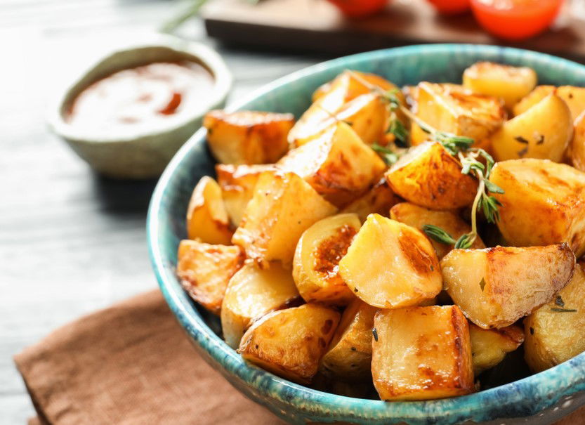 תפוחי אדמה בתנור עם תוספת חמצמצה