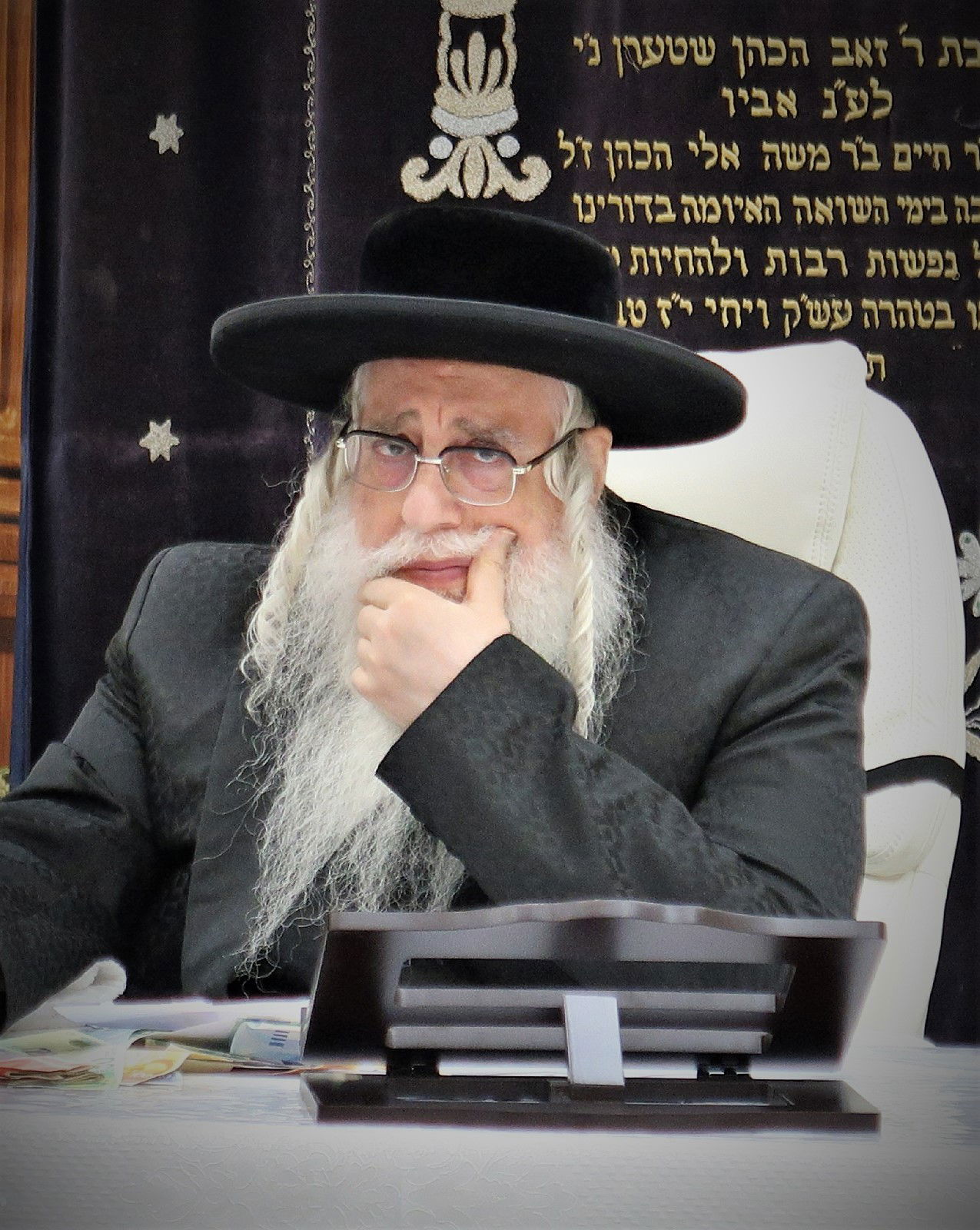 האדמו"ר מצאנז קיבל את חסידיו לברכה בעיר ביתר