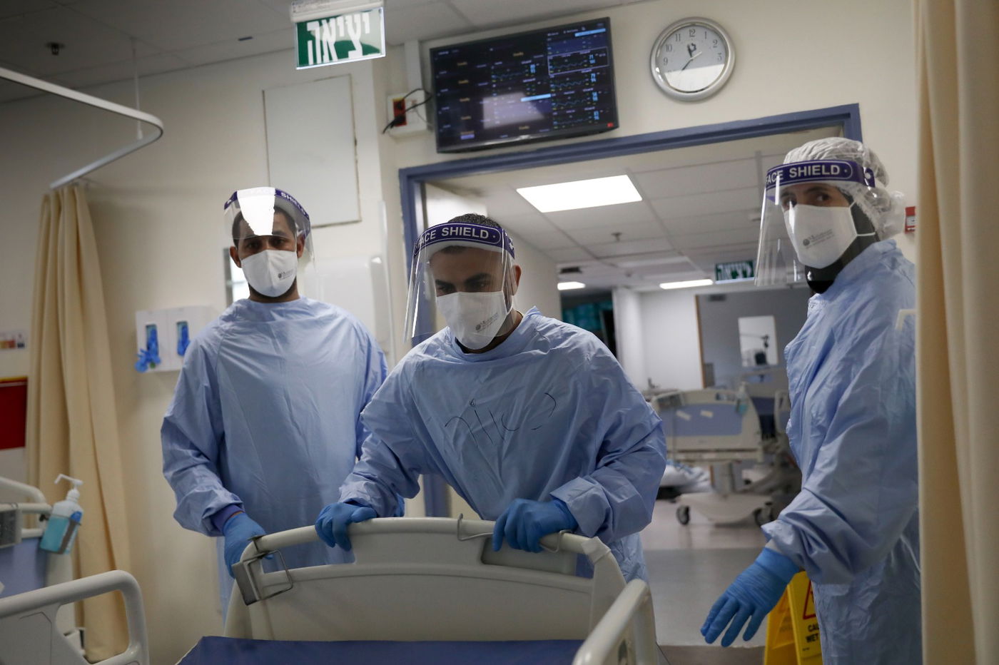 תיעוד מטלטל: כך נראית מחלקת הקורונה מבפנים