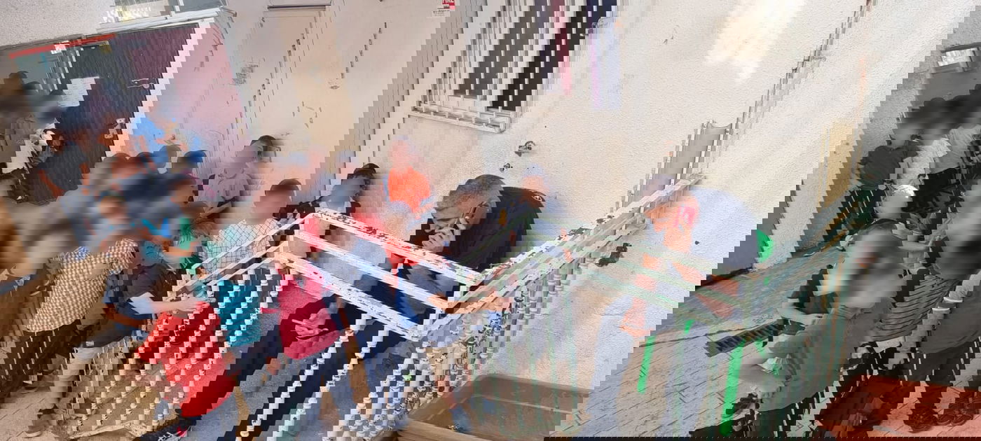 הילדים והמאבטחים, הבוקר