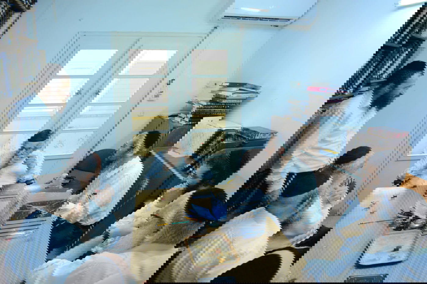 כך חגג הגר"ד לנדו את הוצאת הספר החדש