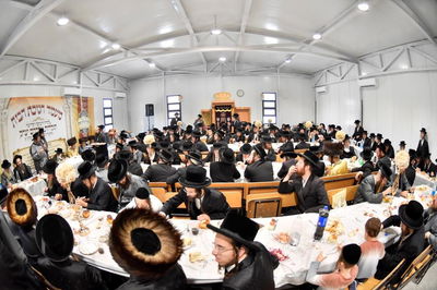 בתולדות אברהם יצחק חנכו ישיבה חדשה בביתר