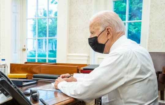 ביידן בעדכון בבית הלבן על הסופה